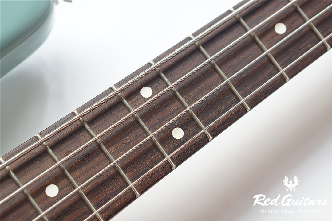 Fender American Professional Jazz Bass - Sonic Gray | Red Guitars